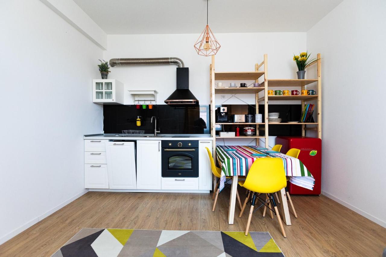 Colorful & Cozy Condo Cluj-Napoca Eksteriør billede